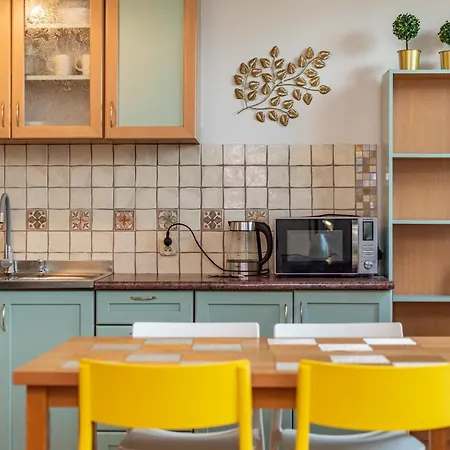Bluszczanska 74 By Homeprime Apartment